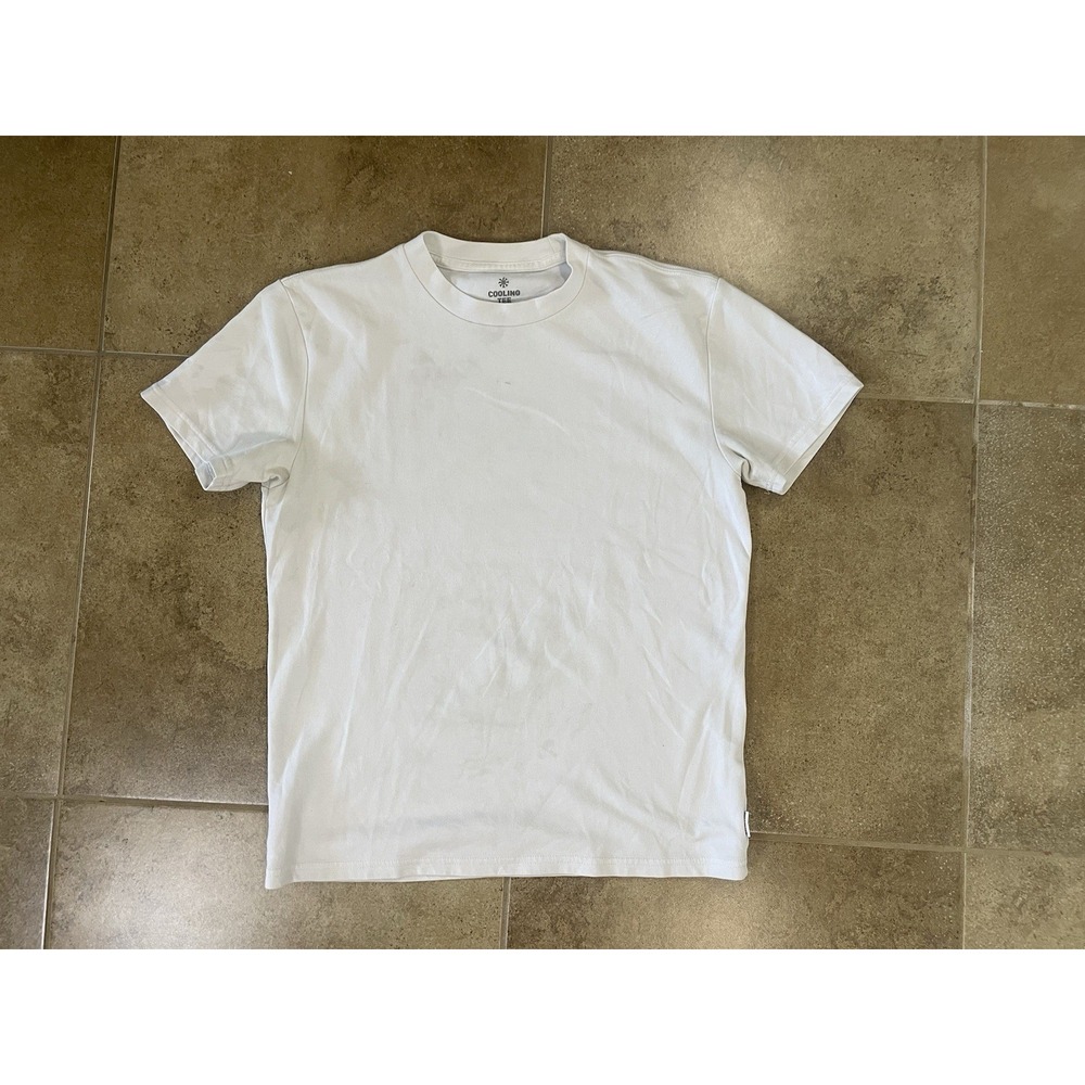 Cooling Tee Hollister Mens Sz M White T-shirt Keeps You Cool Short Sleeve